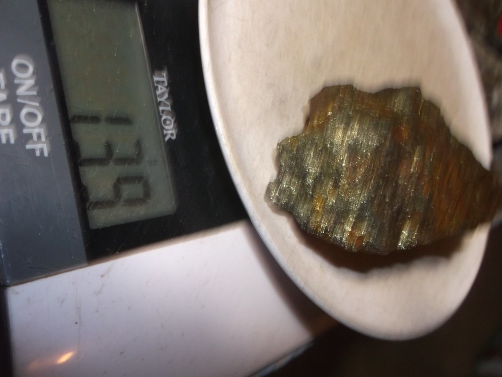 Gold, silver, copper, 139 grams samples ,ore high grade .