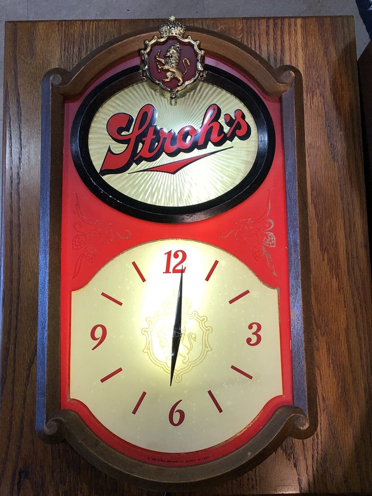 Vintage Stroh’s Lighted Clock Beer Sign (See Description)