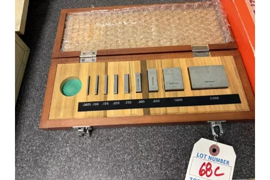*** Mitutoyo Gauge Block Set Code# 516-930 Set#  - Preowned ***