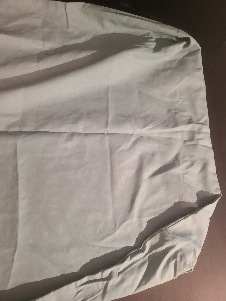 NEW WITHOUT TAGS 30" X 36" Solid Cloth Drawstring Laundry Bag Cinch Sack