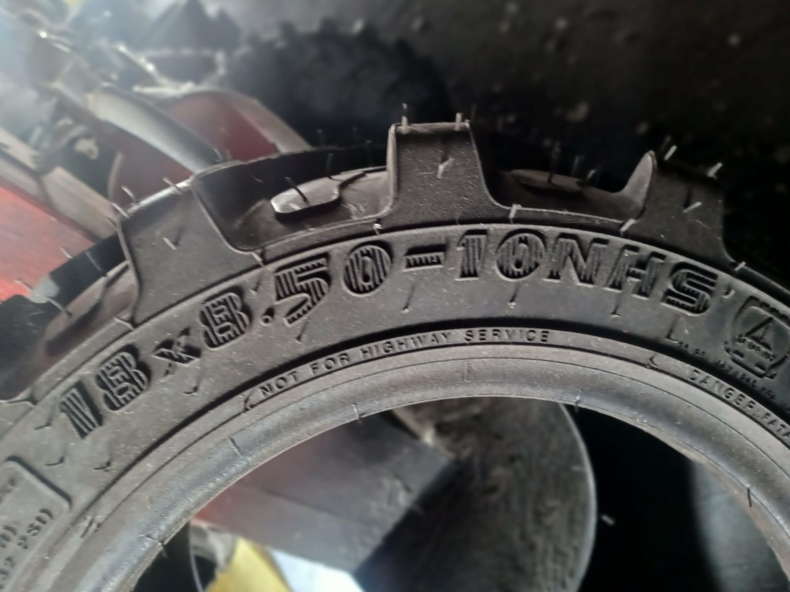 18x8.50-10 TIRE R14T NEW COSMETIC BLEM 6PLY 1885010 18 8.50 10