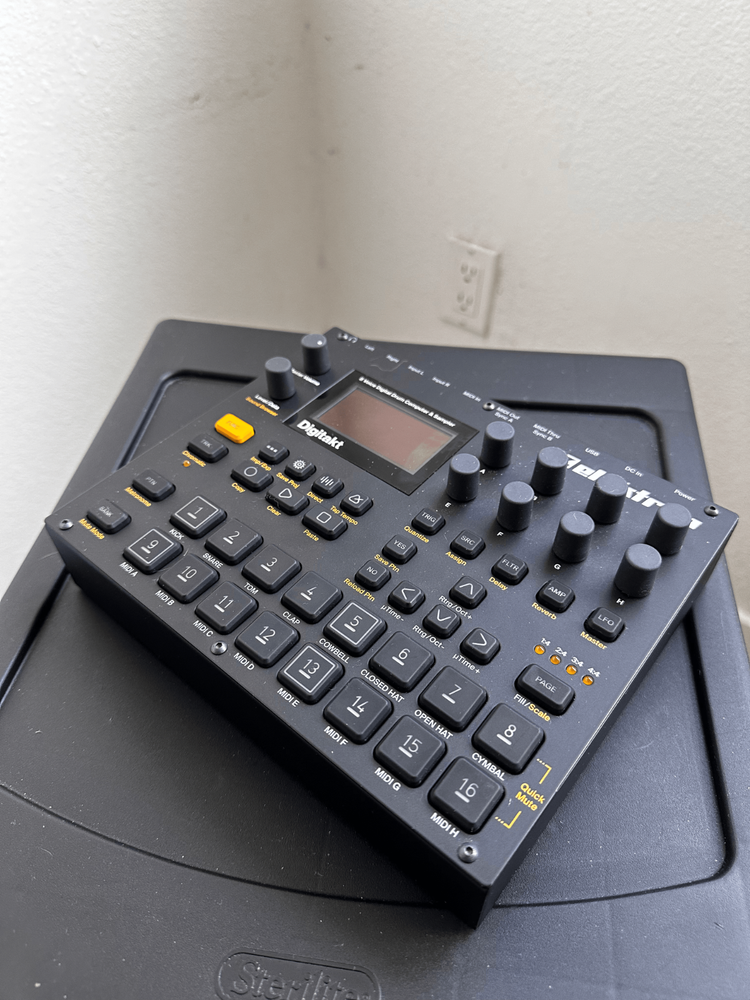 Elektron DDS8 gitakt 8-Voice Drum Computer and Sampler
