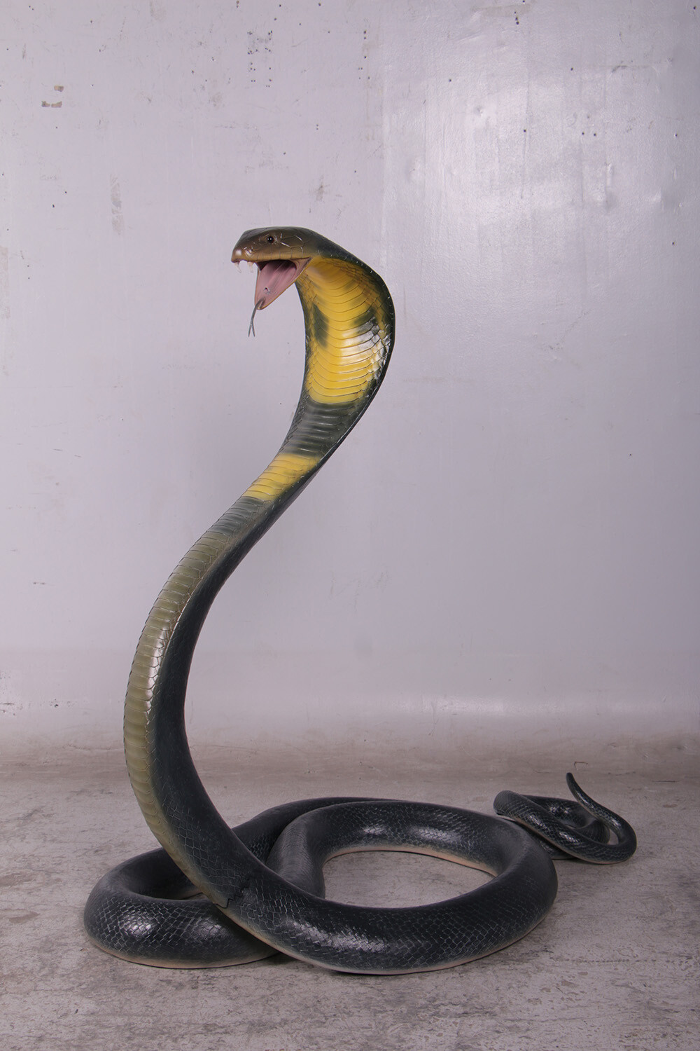 King Cobra Snake Life Size Resin Statue Jungle Decor Safari Reptile Display Prop