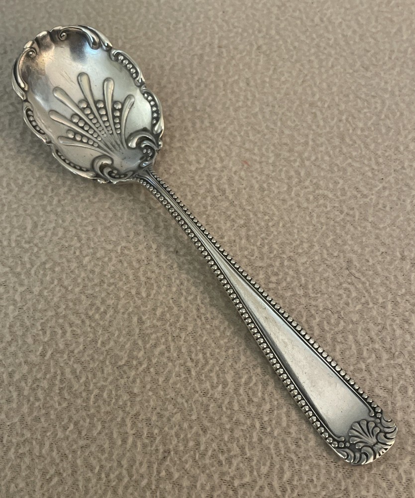 International Silver ORLEANS Solid Smooth Berry  Spoon (Silverplate 1901)