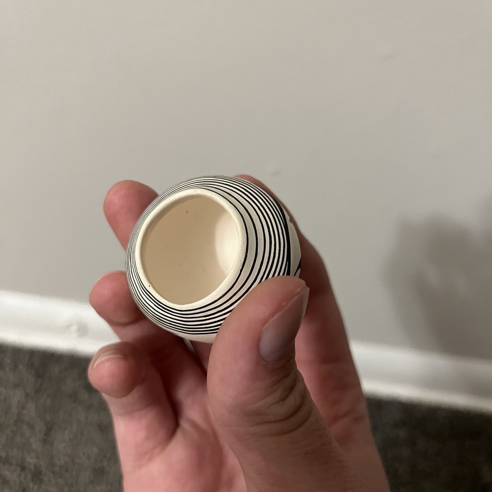 Laguna New Mexico Small Native American Pottery Signed V Pino 2”x 1.5” Vase Bird