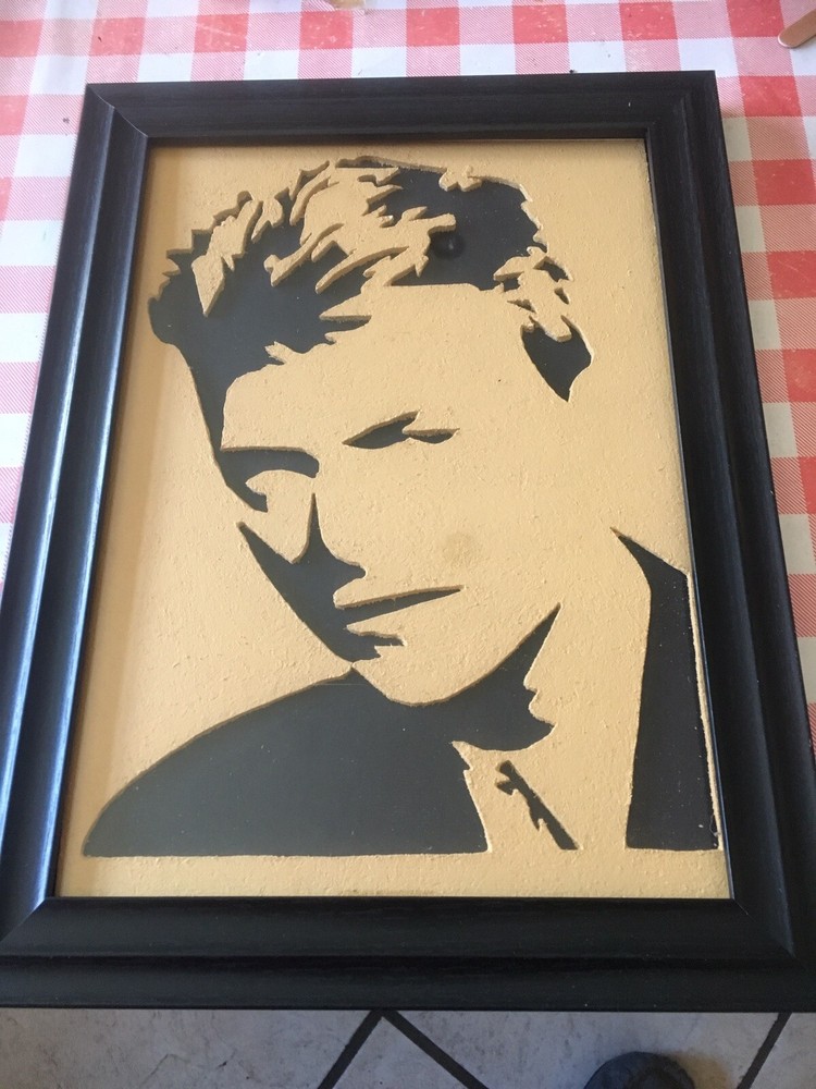 David Bowie Handcrafted Scroll Saw Image