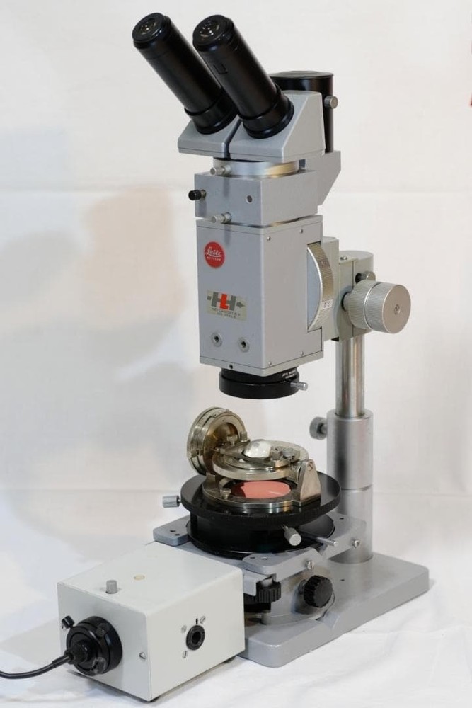 Antique Leitz Universal Rotating Stage UT2 Polarizing Microscope Accessory Case