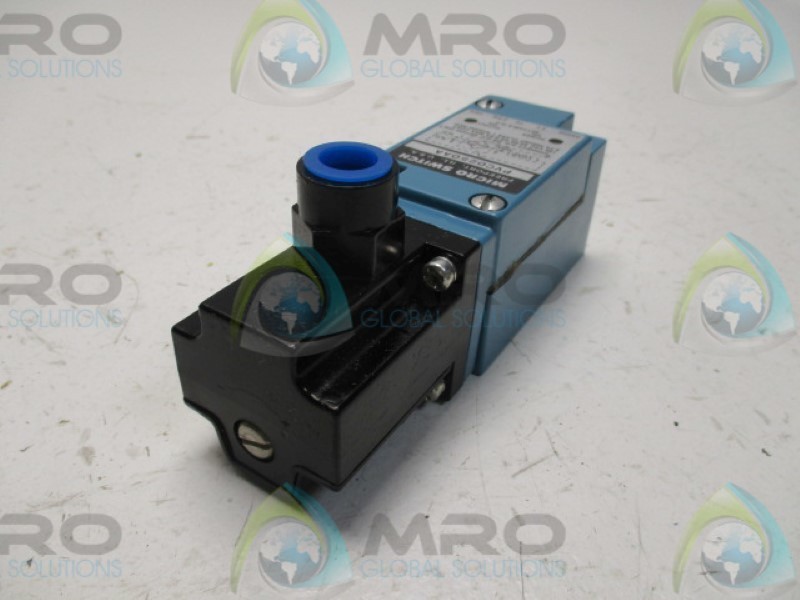 MICRO SWITCH PVC0250AA PRESSURE SWITCH 15-250PSIG 120VAC NSMP