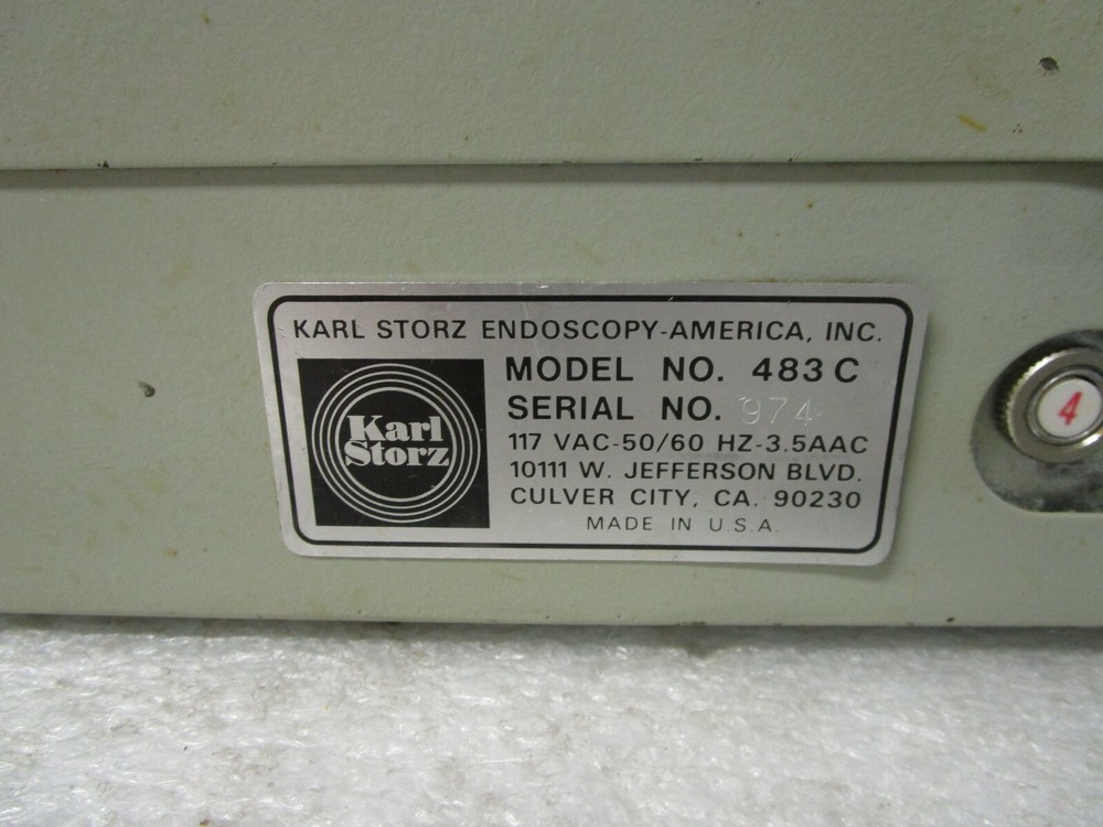 Karl Storz Endoscopy 483C Twin Cold Light Source / Illuminator - Only 1 Bulb