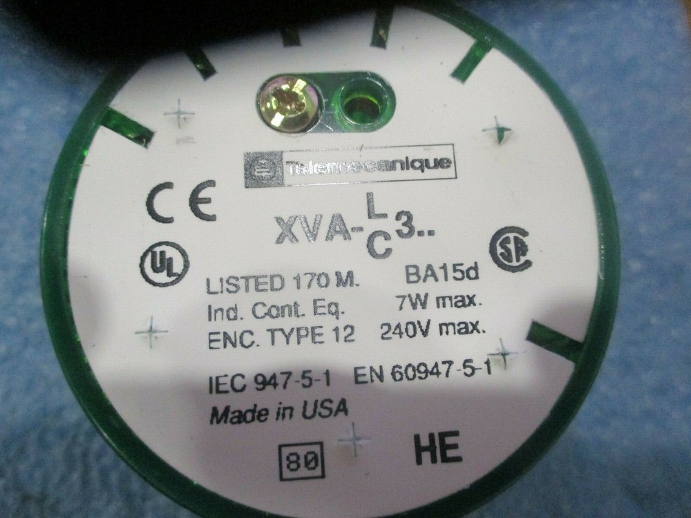 Telemecanique: XVA-LC3 Green Indicator Stack Light Cover witrh Bulb