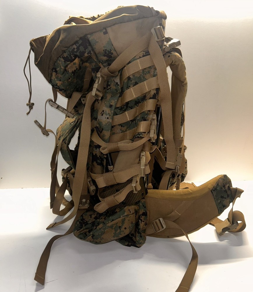 CAMELBAK USMC PACK (P14024569)