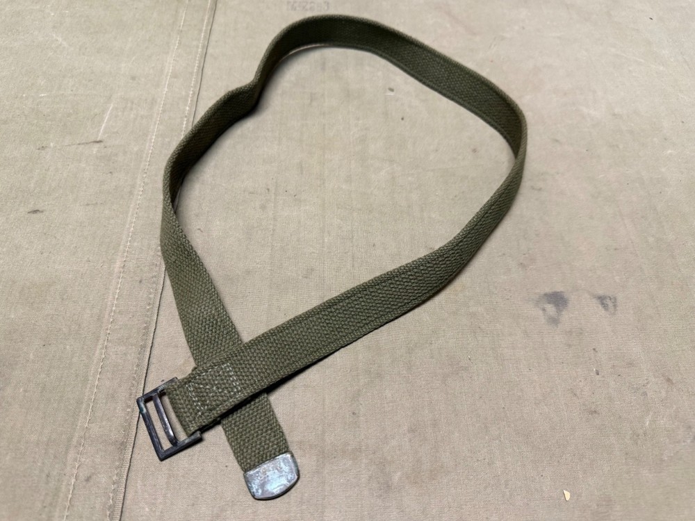 ORIGINAL WWII US ARMY AIRBORNE PARATROOPER EQUIPMENT LEG STRAP
