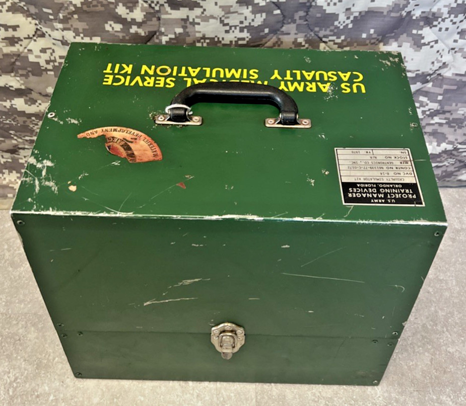 US ARMY Medical Service Casualty Simulation Kit Gentronics 1978 Training D-19