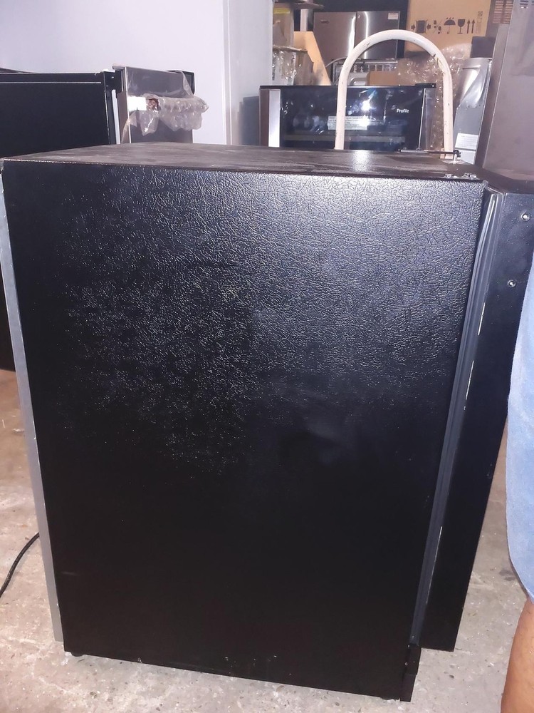 U-Line U-29RB-00A ADA Series 3.3 Cu. Ft. Mini Fridge - Black