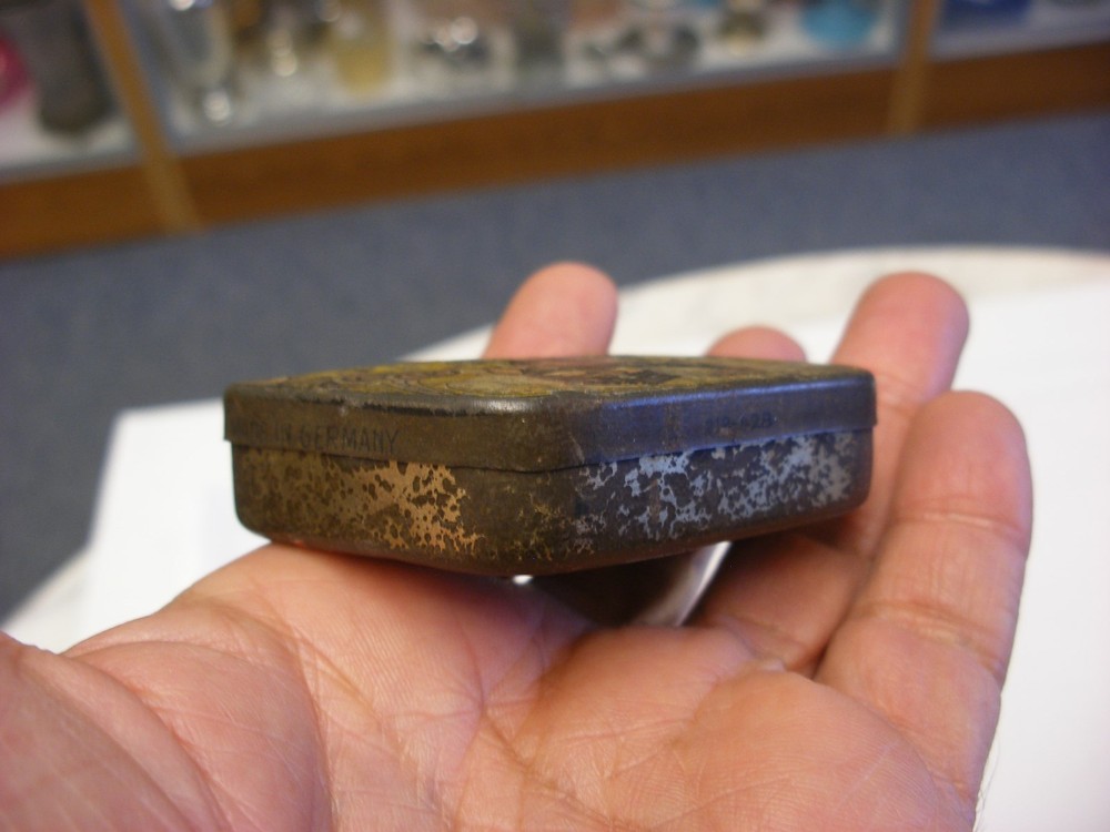 Phonograph Gramophone Needle Tin - Lord Needles - Empty