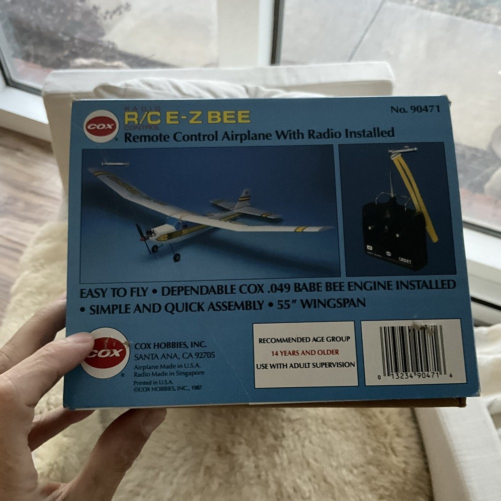 Rare 1987 Version Cox R/C E-Z Bee Model 90471 Flying Plane ✈️