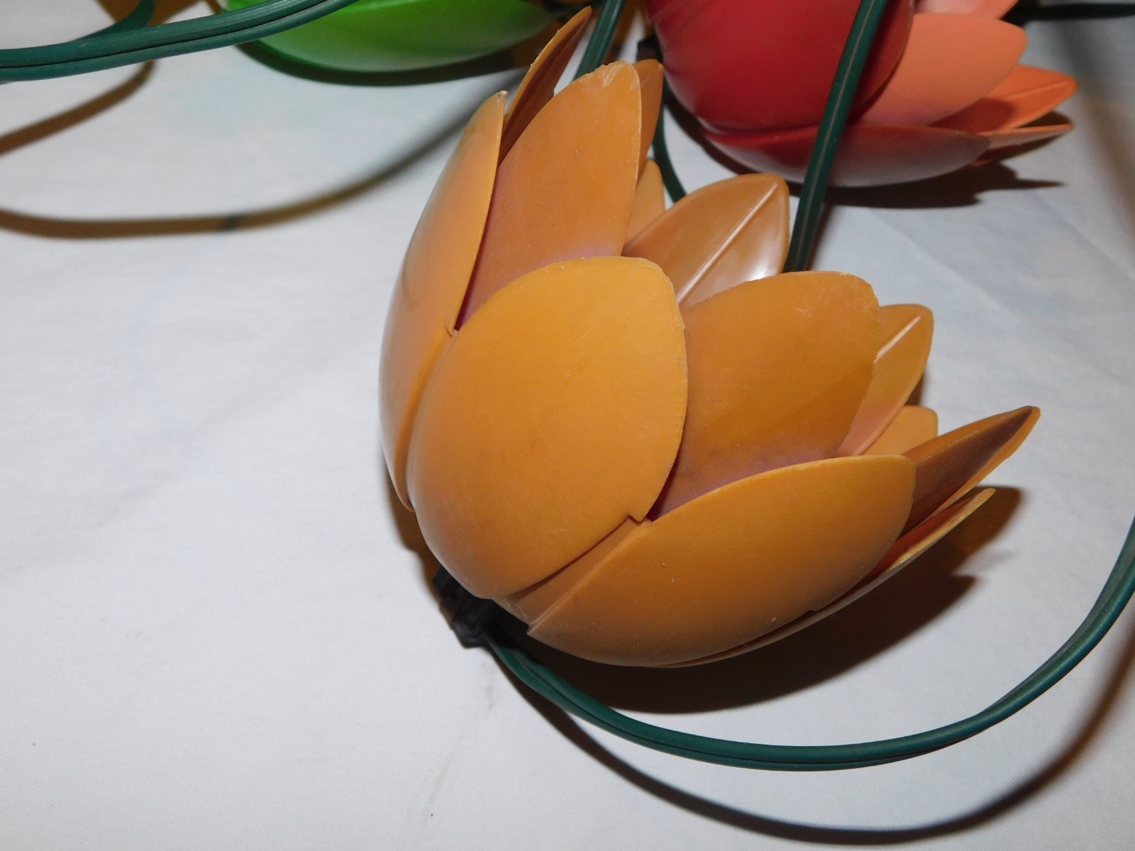 VTG NOMA BLOW MOLD TULIP TIKI OUTDOOR LIGHT STRING LIGHTS 14 ft CAMP PATIO RV