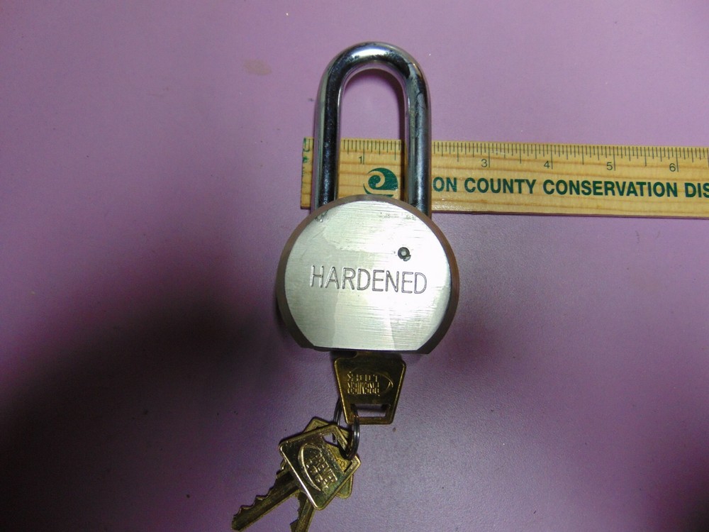 1 PREMIER LOCK PADLOCK WITH 3 KEYS LOCKSMITH