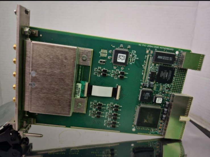 NI National Instruments PXI-2594 Module