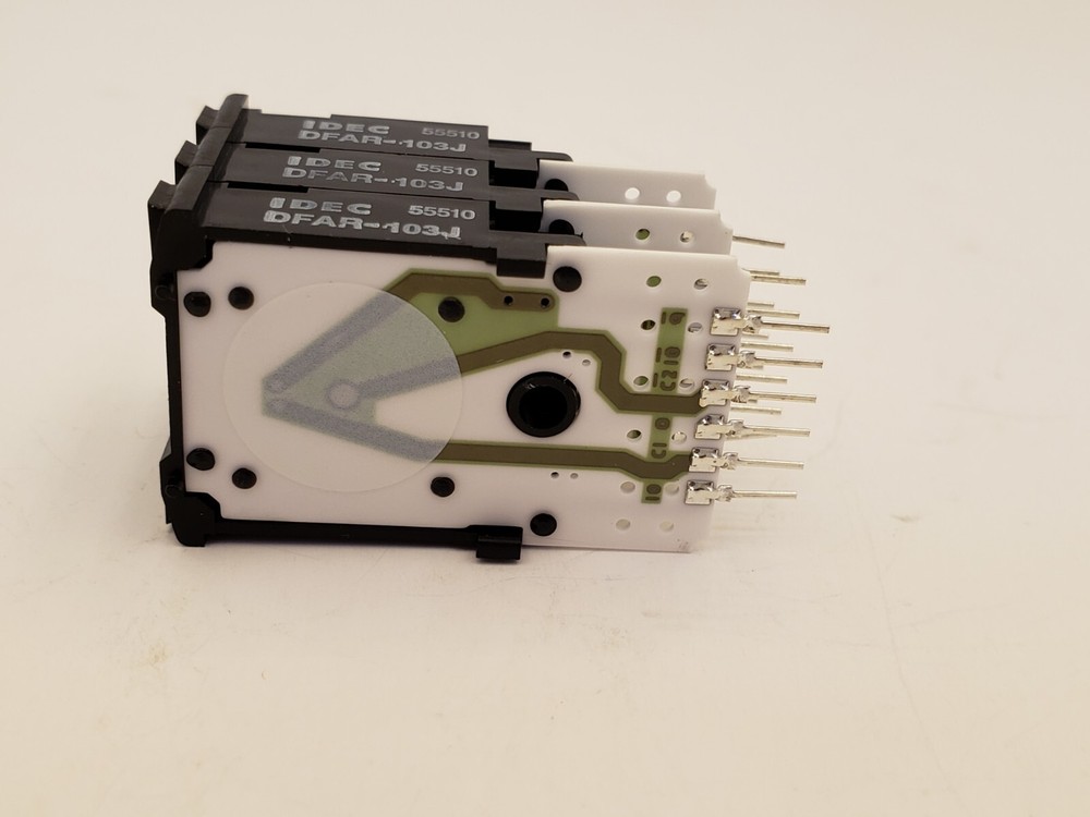 IDEC DFAR-103J DIGITAL POTENTIOMETER, 3-DIGIT COUNTER, NNB