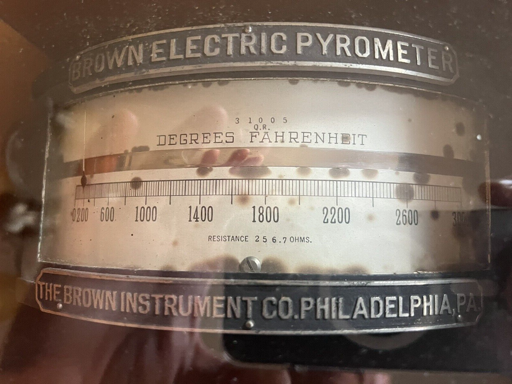 Vintage Brown Electric Pyrometer In Case