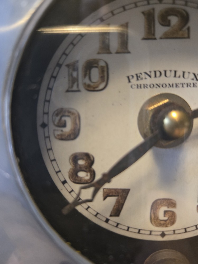 Pendulux Chronometer Table Clock With Stand Does work.