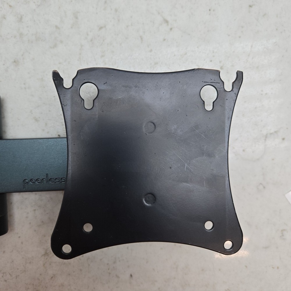 Peerless SA730P Flat Panel Articulating Mount 10" to 29" Compatible w/ Diagonal