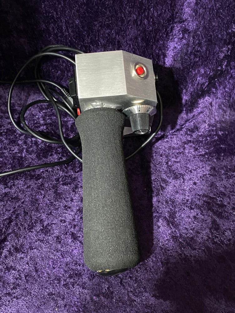 VARIZOOM LENS CONTROL / Pistol grip