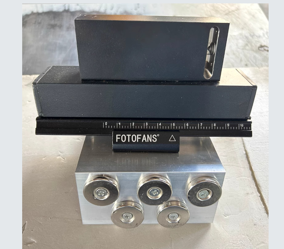 Alignment Device for Sheet Metal Bending Machine and Shearing Machine