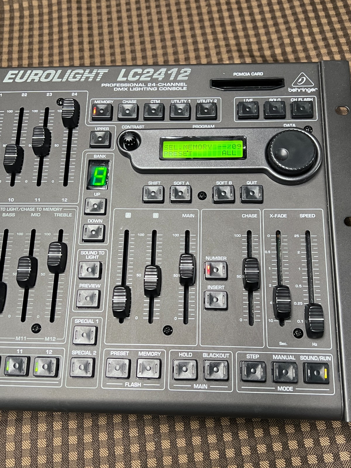 Behringer Eurolight LC2412 Professional 24 Channel DMX Lighting Console + Cables