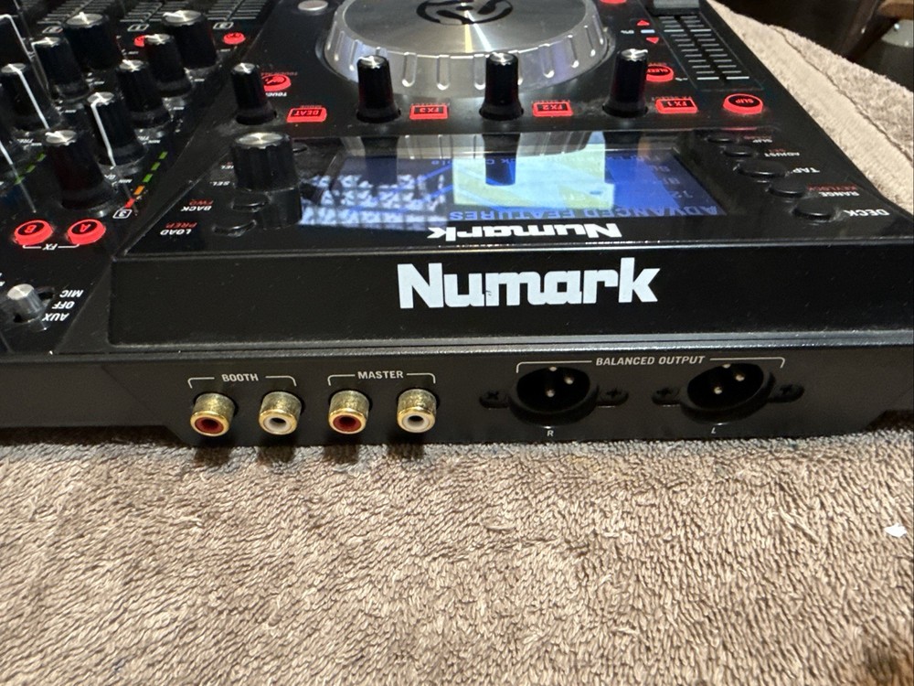 Numark NV 4-Deck Dual-Display USB DJ Controller Turn Tabletop - Black
