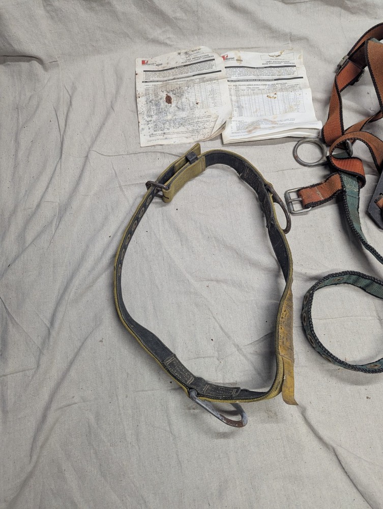 MSA ROSE PULLOVER SAFETY HARNESS And Belt Lot