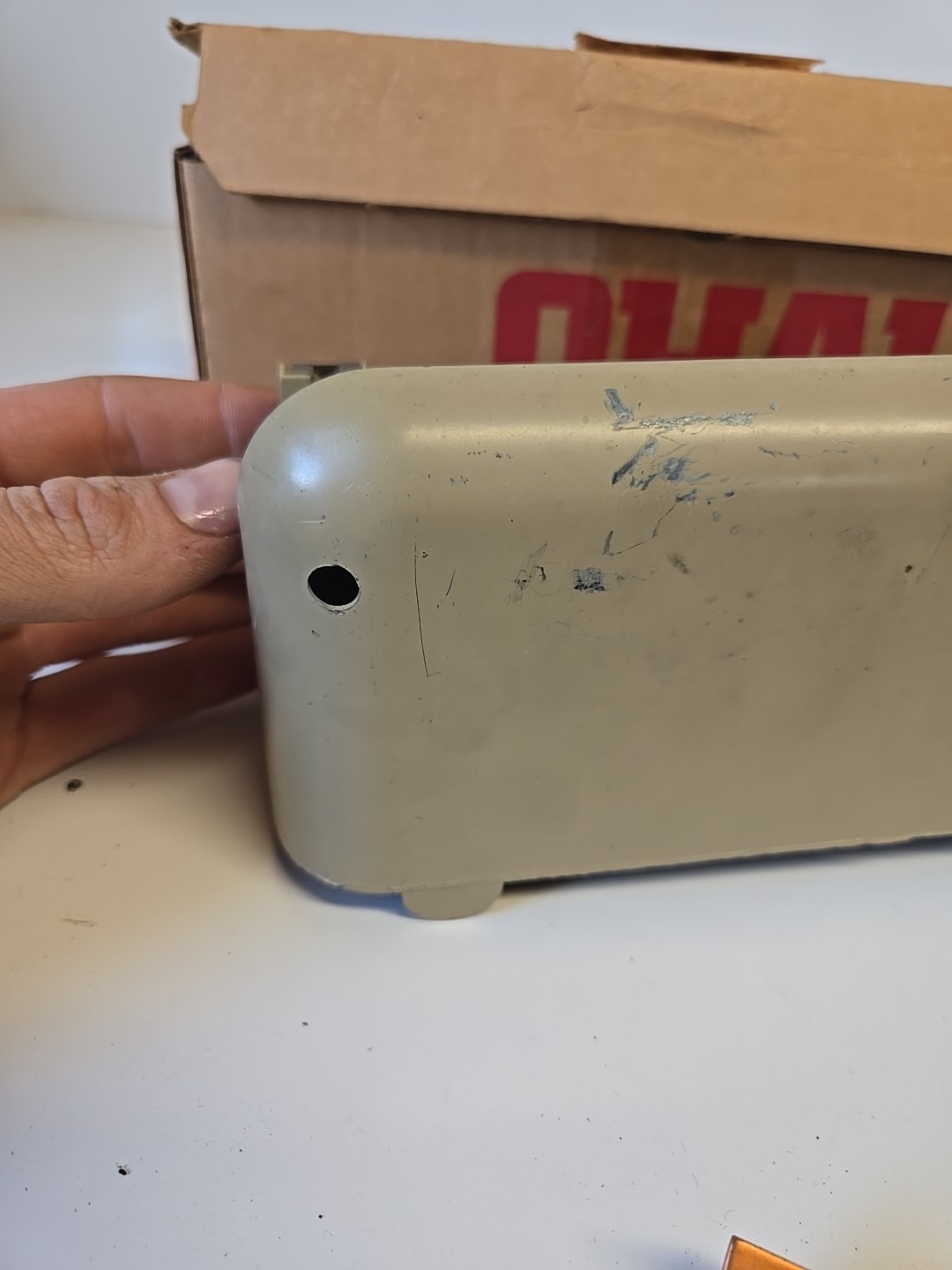 OHAUS Model 10-10 Reloading Balance Beam Scale (In Original Box)