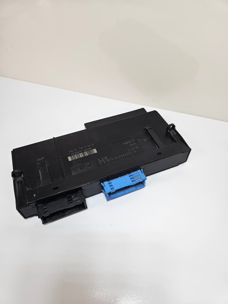2005 BMW 330i E91 E92 Body Control Module H1 6983302 OEM