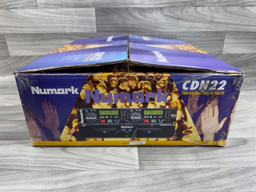 NUMARK CDN-22 2-CHANNEL DUAL DECK WITH CONTROLLER & BOX *AS IS READ*