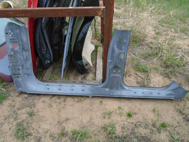 Rocker Panel Left Side Fits 99 Expedition 46977