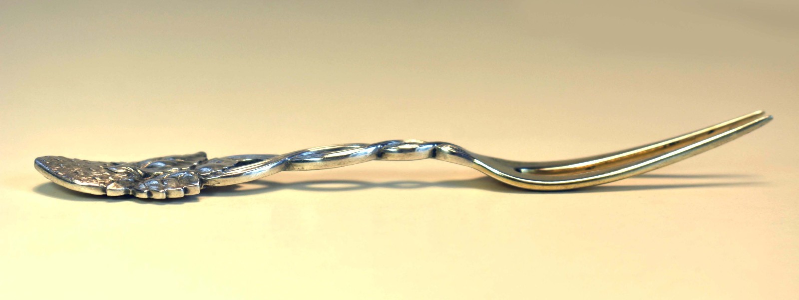 TIFFANY & CO Sterling Silver - STRAWBERRY VINE - 2-Tine Fork - 4.5" - 17.5 g