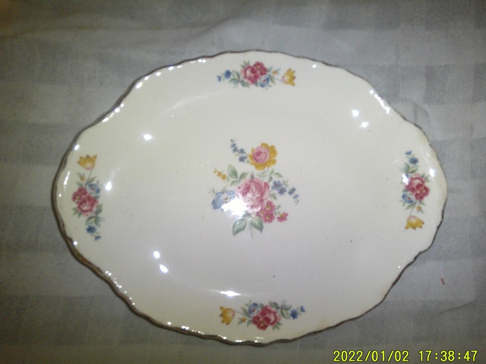 VINTAGE PORCELAIN ROSE PATTERN TRAY