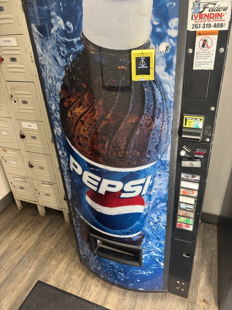 Snack And Beverage Vending Machine