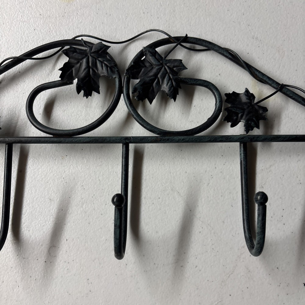 Rustic Wrought Iron Style Wall Mounted Coat Rack – 5 Hooks – Maple Leaf Design