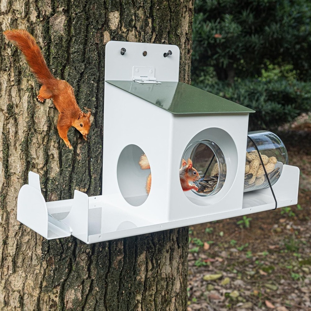 Yard Yield Squirrel Feeder ~NEW in the box~