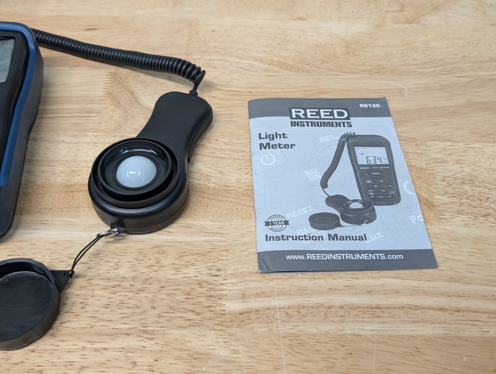 Reed Instruments R8130 Lightmeter, +/-5%Light Acc", Fullsize