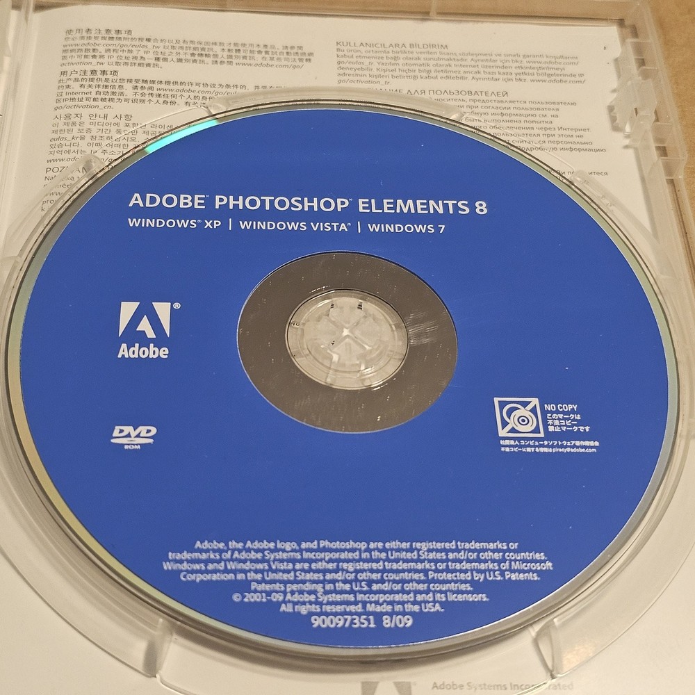Adobe Photoshop Elements 8 PC Photo Editing Software Disc w/ Case