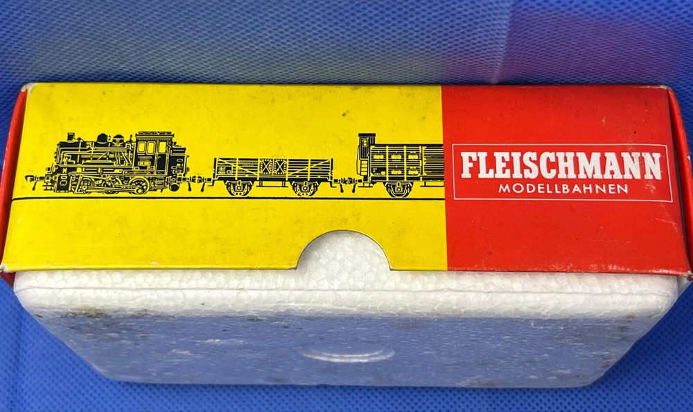 FLEISCHMANN GREEN LOCO 060 EBOO245 BIN025