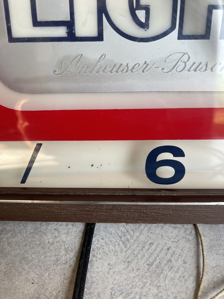 VINTAGE BUDWEISER LIGHT BAR CLOCK PULL SPRING CERVEZA SUPER RARE VERSION TESTED