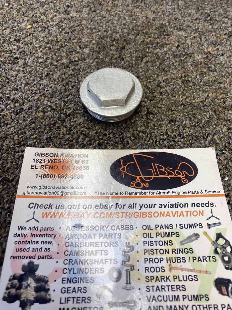 LYCOMING 13684  OIL FILTER CAP