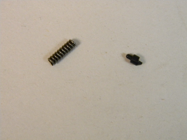 M1 CARBINE PLUNGER AND SPRING FOR EXTRACTOR