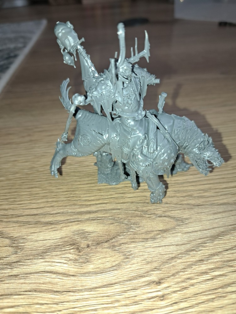 WARHAMMER MONSTER