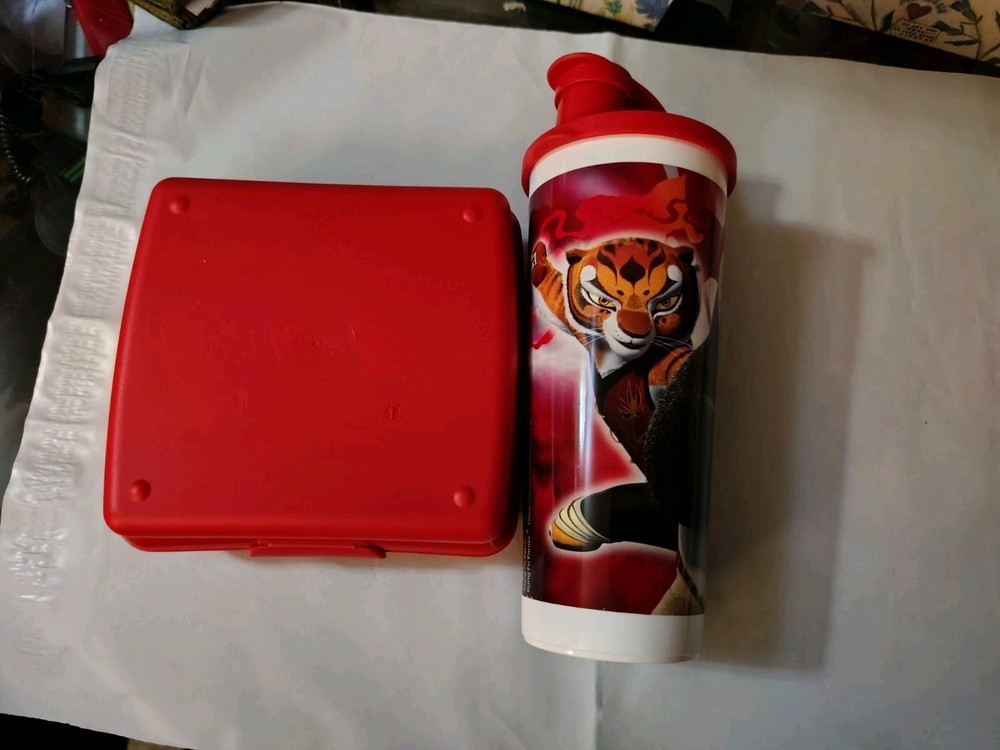 2011 Kung Fu Panda Tupperware Sandwich Container And Cup