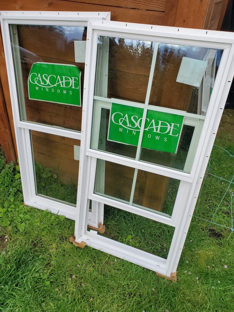 Cascade Window - Single-Hung - Double Pane -Vinyl Window 24x36 White Grid